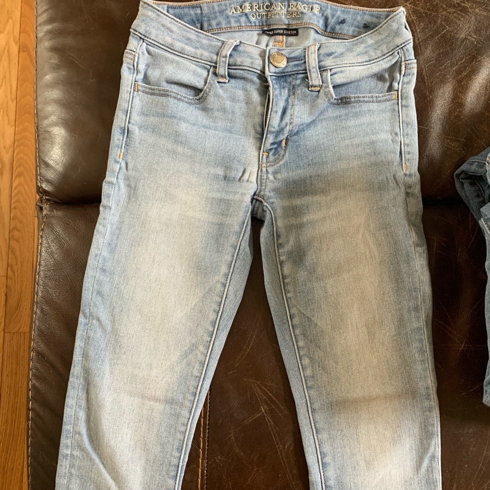 American Eagle light wash super stretch jeans